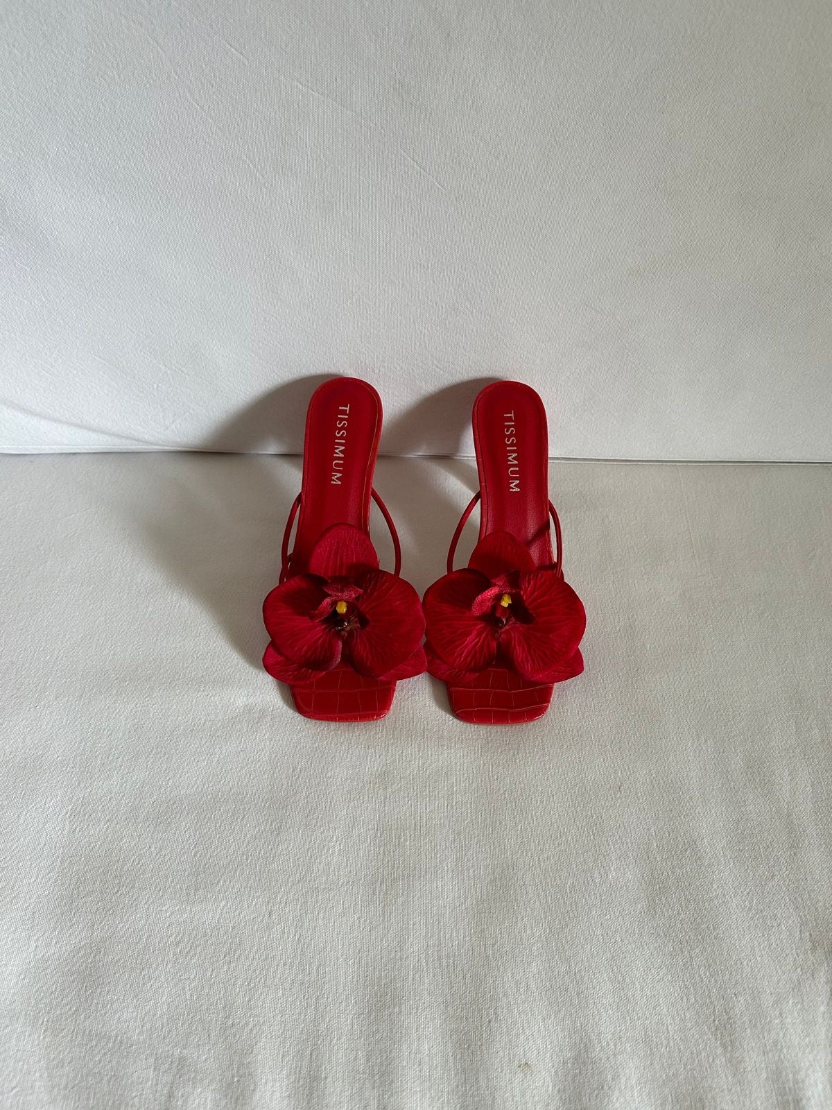 Orchid Shoe Clips