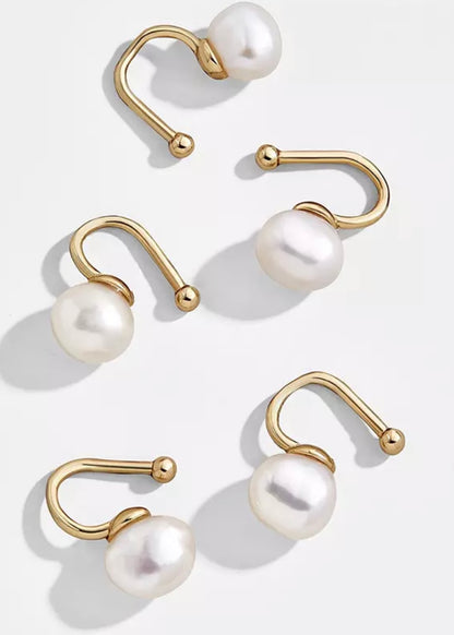 Zaida Ear Cuff - Gold/Pearl